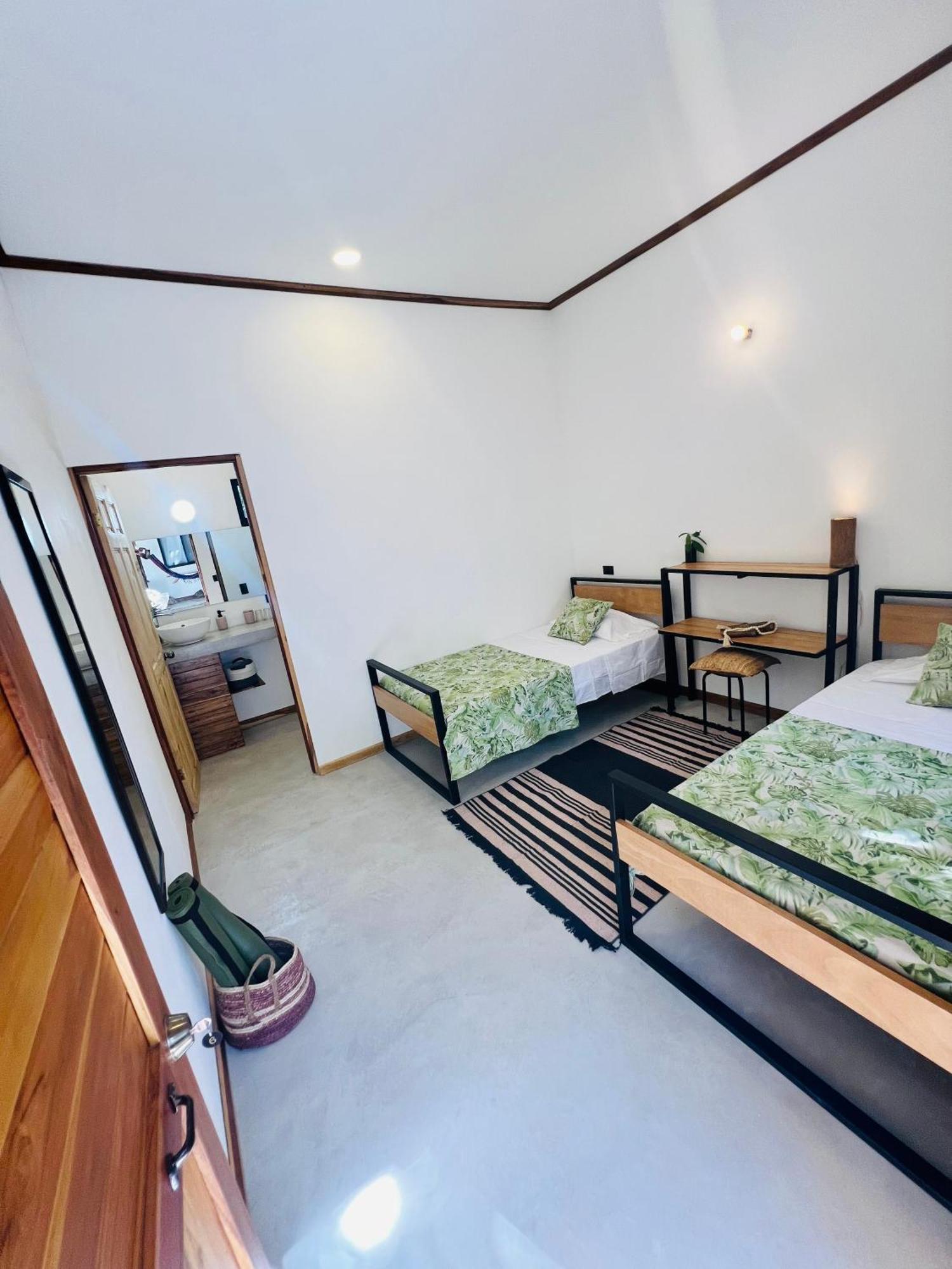 Calipso Ocean Lodge- Avellana Beach Hotel ปลายา อาเบญานา ภายนอก รูปภาพ